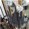 Image 1 : 2 NEW BATMAN PET COSTUMES