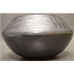 SANTA CLARA INDIAN POTTERY BOWL