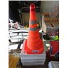 Image 1 : 6 New 20" Collapsible Safety Cones with LED