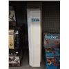 Image 1 : 3 New 24" White Floating Shelves