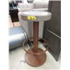 Image 1 : 30" Tall Metal Swivel Stool