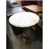 Image 1 : 26" Marble Top Table - 18" diameter