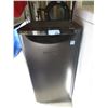 Image 1 : Black Danby Bar Fridge