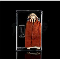 STAR WARS: RETURN OF THE JEDI - Loose Squid Head Burgundy Cape AFA 75