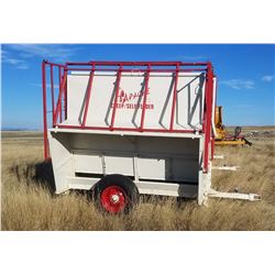 Apache creep feeder, LIKE NEW! (choice)