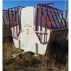 Apache creep feeder, LIKE NEW! (choice)