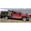 Image 2 : 2002 Chevy 2500HD, w/ Krogmann bale bed