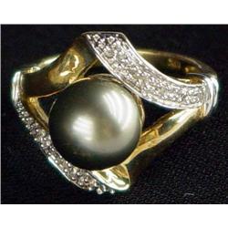 Black Pearl and Diamond Ring
