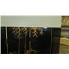 Image 12 : Reversible 4-Panel Lacquered Oriental Screen (Gold w/ Black Birds &  Black w/ Gold Bamboo)