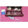 Image 2 : Reed & Barton Silver Plated Flatware w/ Utensil Set in Silverware Chest