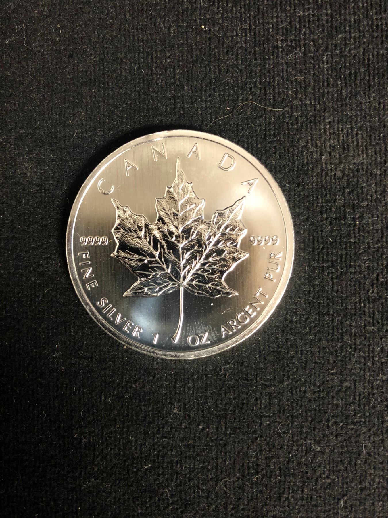 2012 CANADA 1oz .9999 Fine Silver Maple Leaf Coin