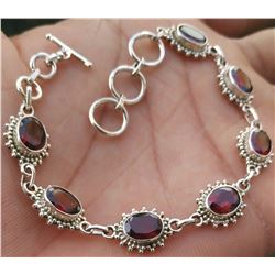 Beautiful Natural Garnet Handmade 92.5 Sterling Silver Bracelet Jewelry 11.040g