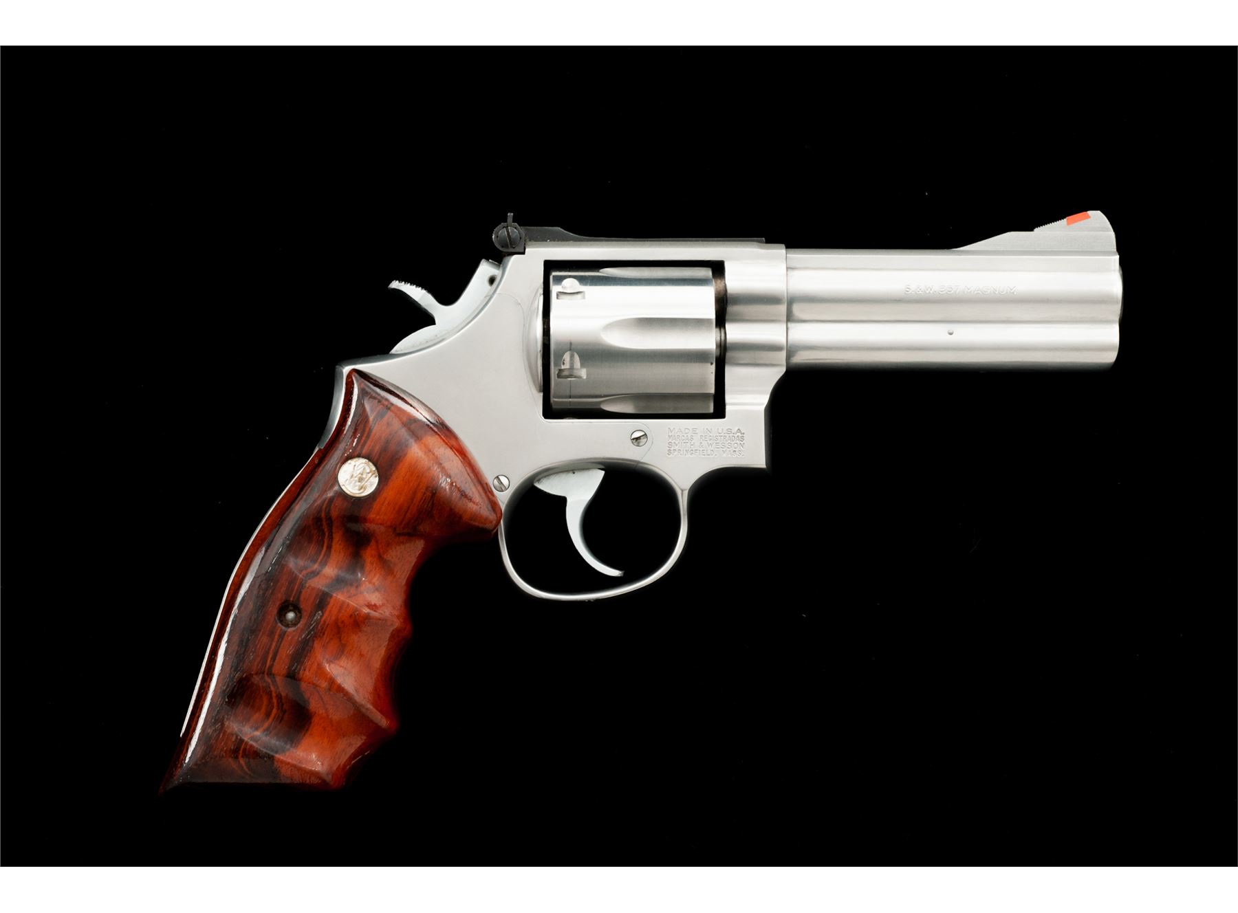 S& W Model 686-1 Distinguished Combat Magnum Revolver