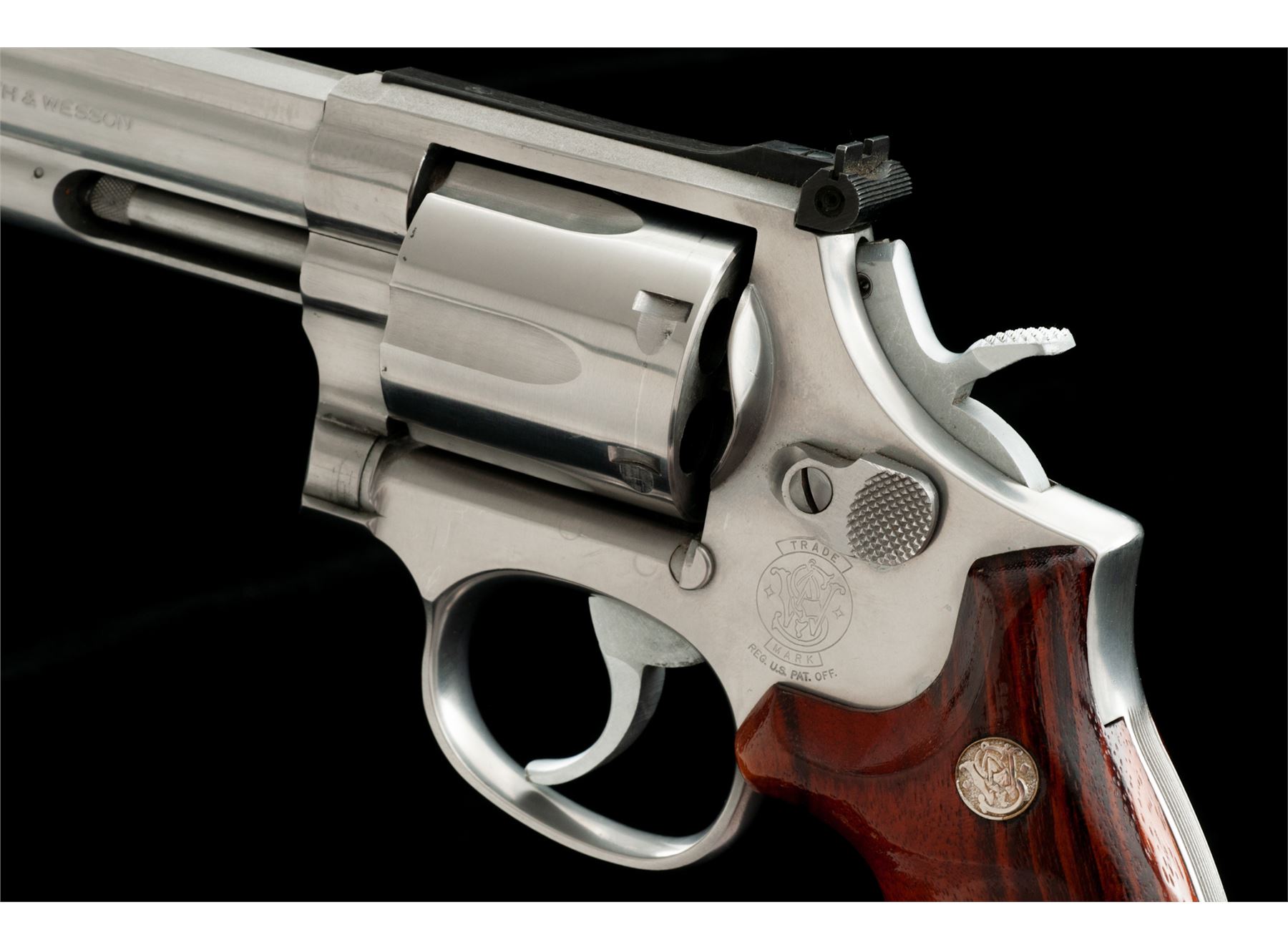 S W Model 686 1 Distinguished Combat Magnum Revolver s-w-model-686-1-distinguished-combat-magnum-revolver