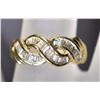 Image 2 : 10KT YELLOW GOLD RING   SIZE 6
