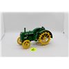 Image 1 : John Deere 2 cylinder tractor on steel wheels 1:16