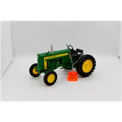 John Deere 320 detailed 1:16