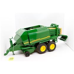 John Deere 690 large square baler plastic 1:16