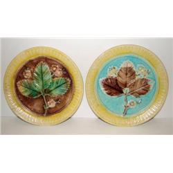 PAIR OF MAJOLICA PLATES