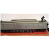 Image 2 : LIONEL NO. 3562 OPERATING BARREL CAR WITH BOX
