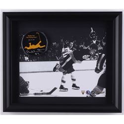 Bobby Orr Signed 'The Flying Goal' 13.5" x 11.5" Custom Framed Commemorative Hockey Puck Display (Gr
