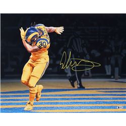 Todd Gurley Signed Los Angeles Rams 16x20 Photo (Beckett COA)