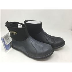 Red Head 5 inch Mallard Waterproof Boots 9M (stitching on back right boot is torn)