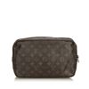 Image 2 : Louis Vuitton Monogram Trousse Toilette 28