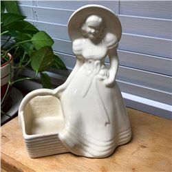 Hull USA Ceramic Planter, Southern Belle & Basket