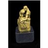 Image 6 : HE KISS by Auguste Rodin Bronze Sculpture 7" x 3.5" (Gold Patina)