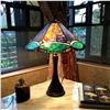Image 4 : Tiffany-style 2 Light Victorian Table Lamp 17" Shade