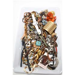 Tray lot of vintage and collectible jewellery including sterling silver, necklaces, earrings, bracel