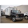 Image 2 : 2005 GMC Topkick C-7500 pressure testing service truck. 275HP Cat diesel, nine speed transmission, 1