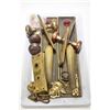 Image 1 : Selection of vintage and antique brass door knobs and escutcheons