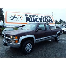 G2 --  1994 CHEVROLET 3/4 TONNE EXT CAB 4X4 , Red , 270344  KM's