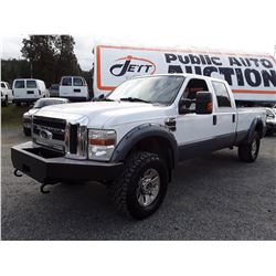 L1 --  2008 FORD F350 SRW 4X4 , White , 180474  KM's