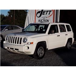J5 --  2009 JEEP PATRIOT , White , 158460  KM's