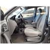 Image 8 : O5 --  2002 FORD FOCUS SE  , Grey , 273865  KM's