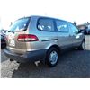 Image 3 : B6 --  2002 TOYOTA SIENNA , Brown , 190040  KM's