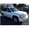 Image 2 : H5 --  2006 GMC ENVOY , White , 174888  KM's