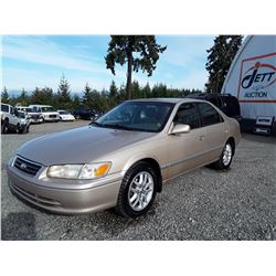 A5 --  2000 TOYOTA CAMRY XLE , Brown , 252876  KM's "NO RESERVE"