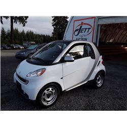 C6B --  2011 SMART FORTWO  , White , 94415  KM's