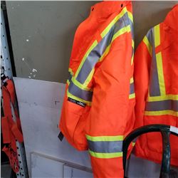 NEW CONDOR SIZE MEDIUM HIGH VIS JACKET WITH LINER