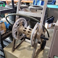 SUNCAST GARDEN HOSE REEL W/ WHEELS