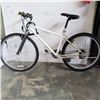 Image 1 : WHITE KONA BIKE