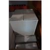Image 4 : 5 BOXES OF SHEET DRAPES