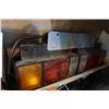 Image 2 : SEMI TRAILER TAIL LIGHTS