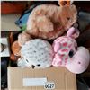 Image 2 : 2 BOXES OF STUFFED ANIMALS