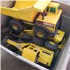 Image 2 : 3 METAL TONKA TOYS - DUMP TRUCK, GRADER, AND LOADER