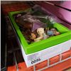 Image 2 : TRAY OF MINATURES, RCMP SALT AND PEPPER, AND DECOR